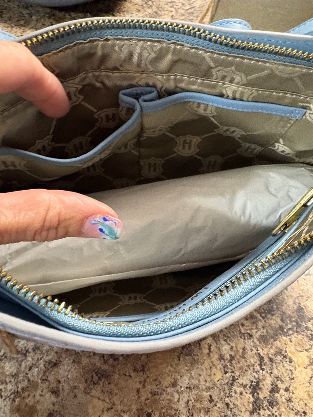 Metallic Blue Croc-Embossed Crossbody Bag - Picture 4 of 4